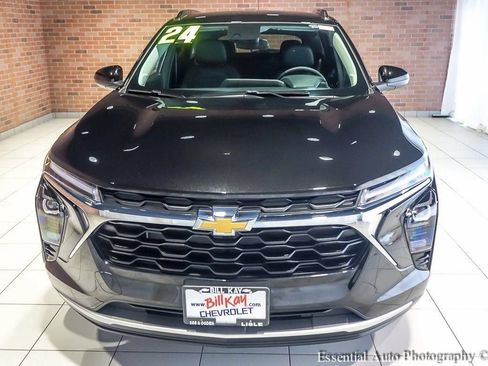 Used 2024 Chevrolet Trax LT w/ Driver Confidence Package FWD image 8