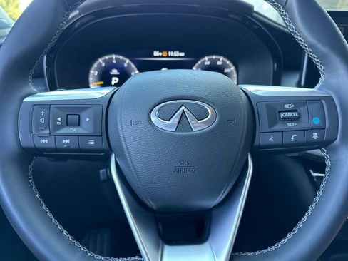 Used 2025 INFINITI QX60 Sensory AWD/4WD image 22