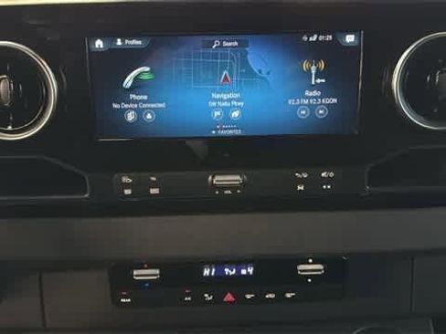 Used 2023 Mercedes-Benz Sprinter 2500 image 15