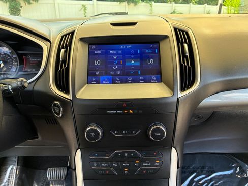 Used 2019 Ford Edge SEL w/ Equipment Group 201A AWD/4WD image 24