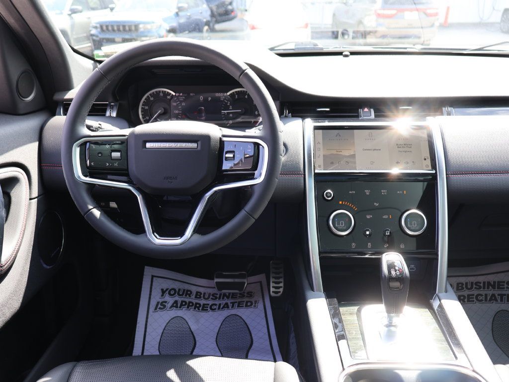 Used 2023 Land Rover Discovery Sport SE R-Dynamic AWD/4WD image 18