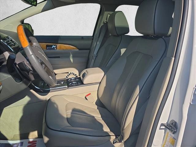 Used 2015 Lincoln MKX FWD w/ Equipment Group 102A image 15