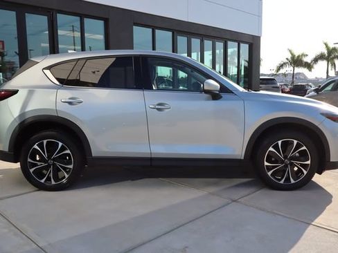 Used 2023 MAZDA CX-5 AWD 2.5 S w/ Premium Plus Pkg image 2