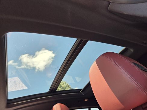 Used 2025 BMW X4 xDrive30i image 20