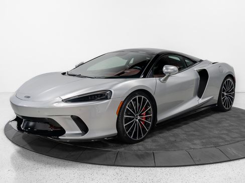 Used 2023 McLaren GT image 2