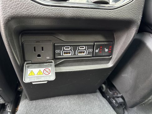 Used 2024 Jeep Grand Cherokee Limited 4xe image 34