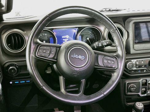 Used 2023 Jeep Wrangler Unlimited w/ Cold Weather Group AWD/4WD image 17