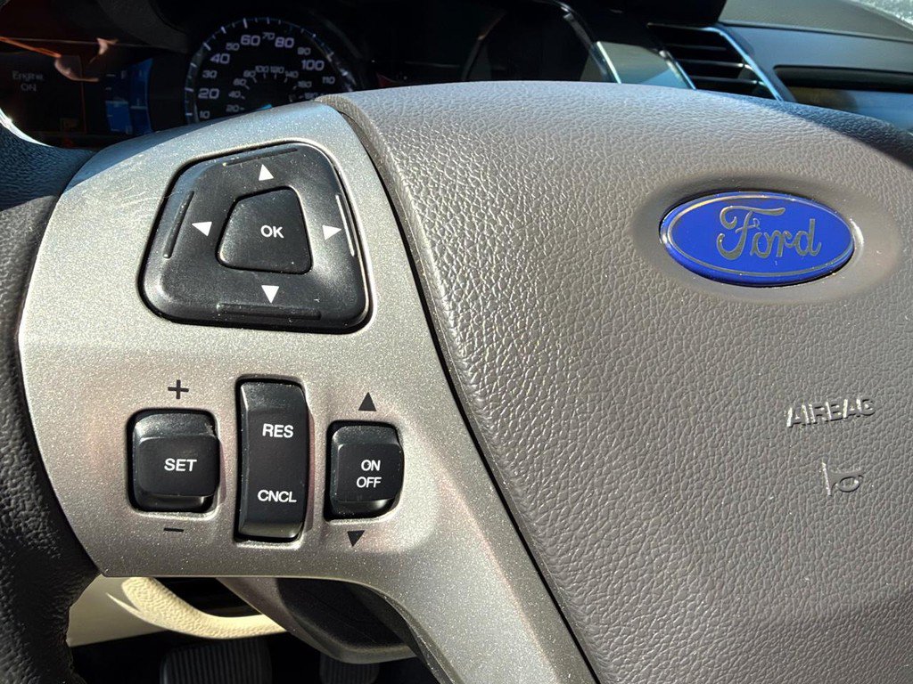 Used 2018 Ford Taurus SEL w/ Equipment Group 201A FWD image 28