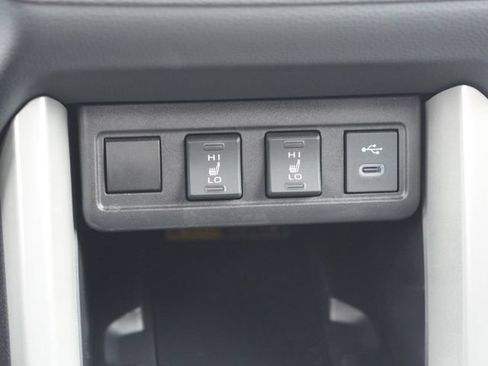 Used 2025 Toyota Corolla Cross XLE w/ Convenience Package FWD image 30