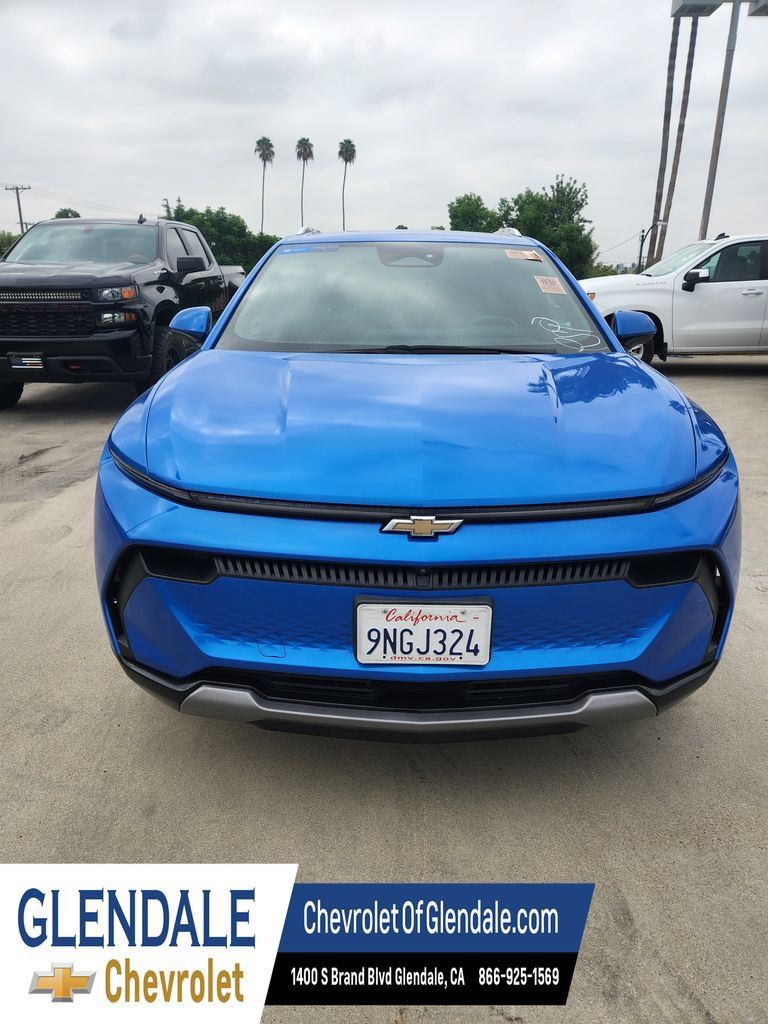 Used 2024 Chevrolet Equinox EV LT FWD image 1