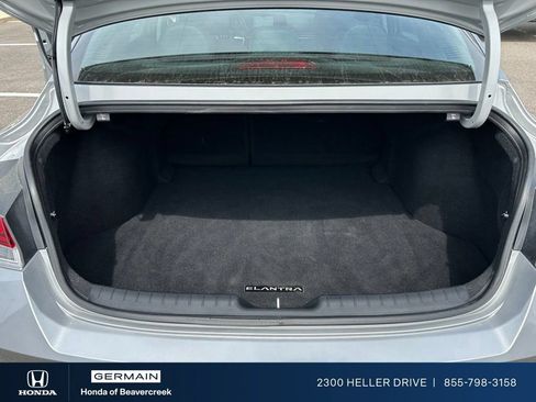 Used 2023 Hyundai Elantra Limited w/ Cargo Package FWD image 18