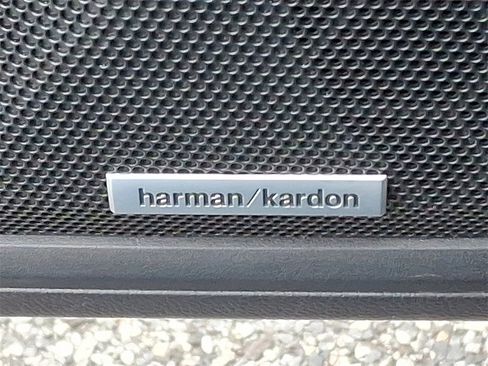 Used 2020 Subaru Outback Touring XT image 28