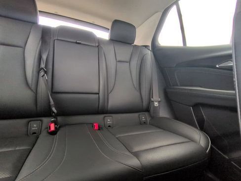 Certified 2023 Buick Envision Essence image 6