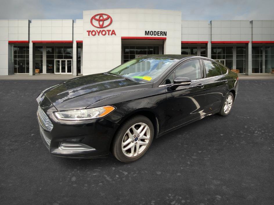 Used 2016 Ford Fusion SE FWD image 18