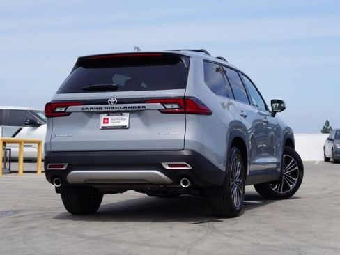 Certified 2026 Toyota Grand Highlander AWD Hybrid image 5