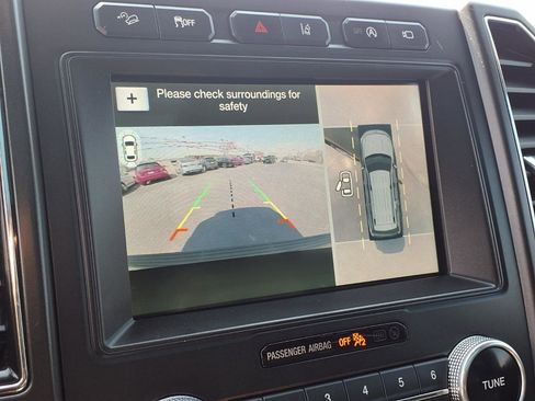 Used 2019 Ford Expedition Max Limited w/ Equipment Group 302A AWD/4WD image 10