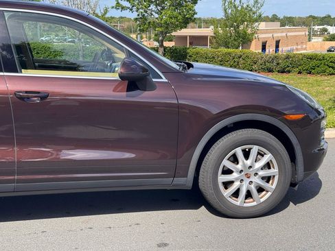 Used 2014 Porsche Cayenne AWD/4WD image 36