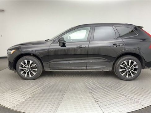 Certified 2025 Volvo XC60 B5 Plus image 5