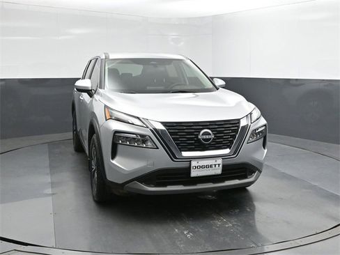 Used 2023 Nissan Rogue SV image 22