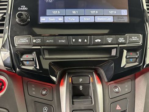 Used 2023 Honda Odyssey Sport image 10