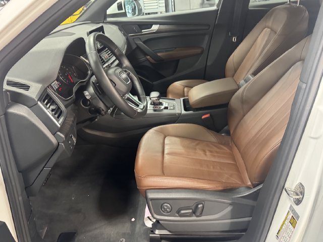 Used 2019 Audi Q5 Premium w/ Convenience Package AWD/4WD image 27