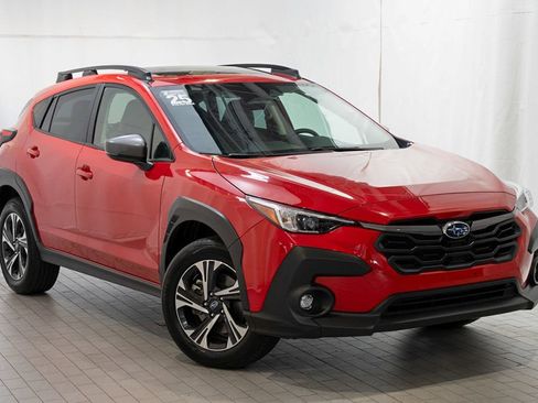 Used 2025 Subaru Crosstrek 2.0i Premium AWD/4WD image 1