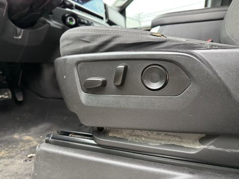 Used 2023 Chevrolet Silverado 1500 LT Trail Boss w/ Protection Package image 31