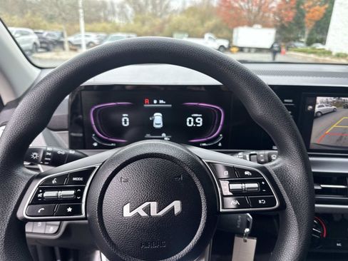 Used 2024 Kia Seltos LX image 27