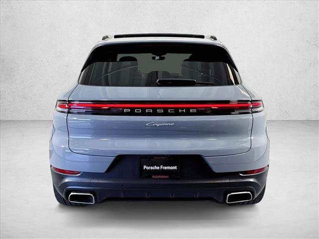 Certified 2026 Porsche Cayenne AWD/4WD image 10