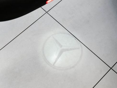 Used 2022 Mercedes-Benz E 350 Sedan image 5