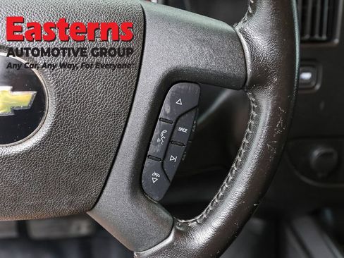 Used 2020 Chevrolet Express 3500 w/ Driver Convenience Package RWD image 16