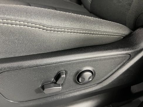 Used 2025 RAM 1500 Big Horn image 24