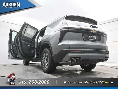 New 2026 Chevrolet Traverse LT image 35