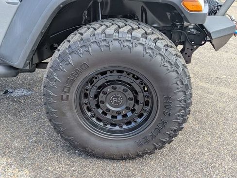 Used 2019 Jeep Wrangler Unlimited Sport S AWD/4WD image 10