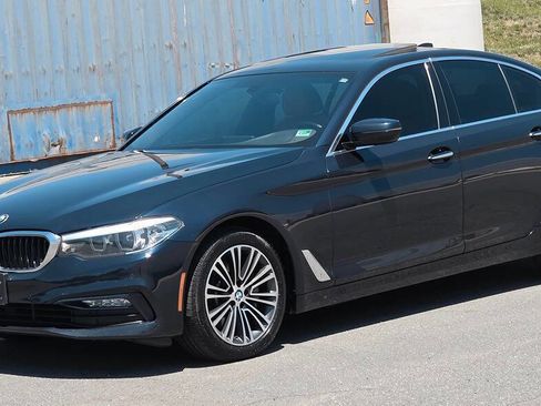 Used 2017 BMW 530i xDrive AWD/4WD image 10