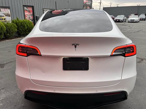Used 2021 Tesla Model Y Long Range AWD/4WD image 5