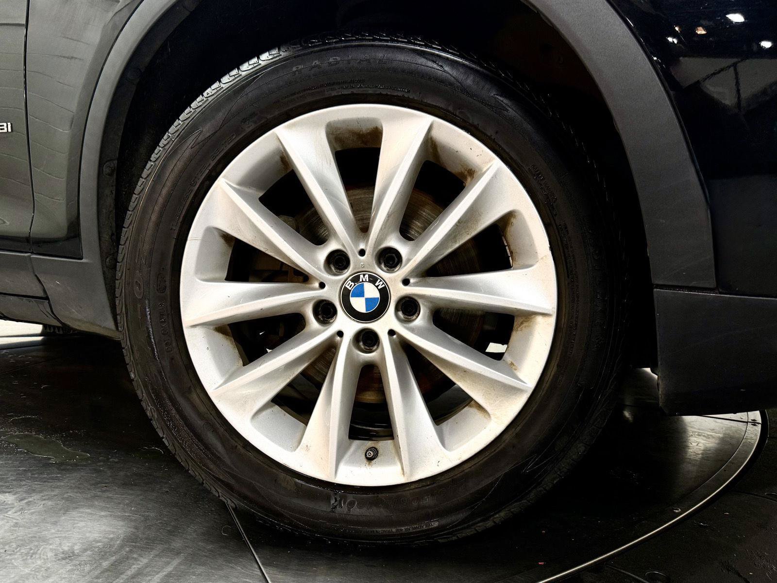Used 2017 BMW X3 xDrive28i AWD/4WD image 10