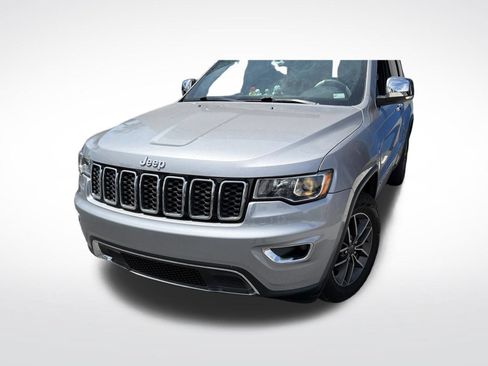 Used 2020 Jeep Grand Cherokee Limited RWD image 3