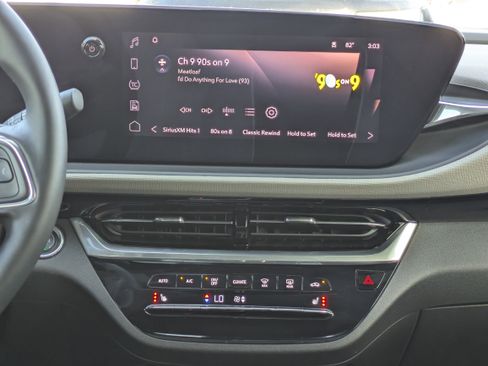 Certified 2024 Buick Envista Avenir image 19