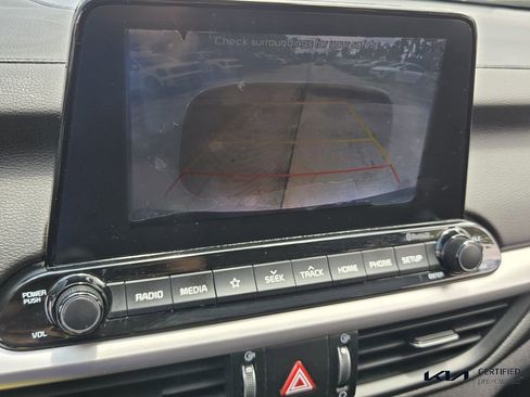 Used 2020 Kia Forte LXS FWD image 22