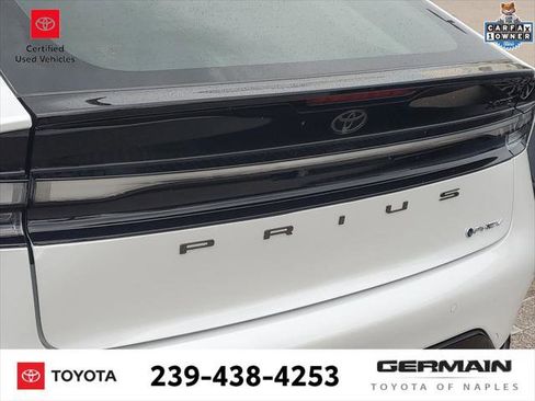Certified 2025 Toyota Prius Plug-In Hybrid FWD image 17