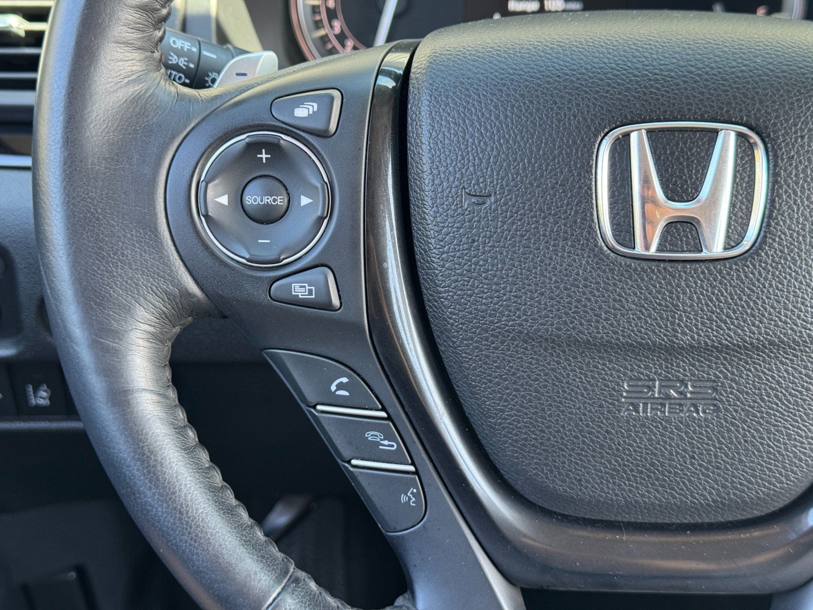Used 2017 Honda Pilot Touring image 20
