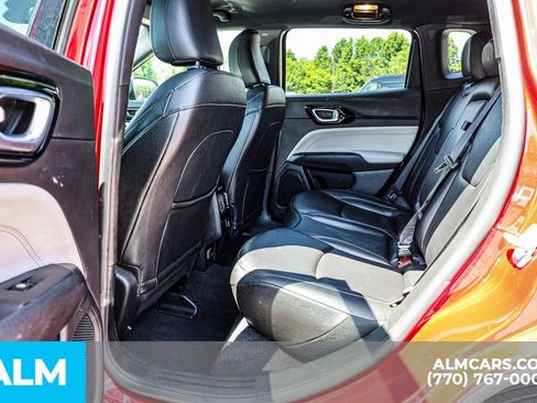 Used 2025 Jeep Compass Limited AWD/4WD image 19