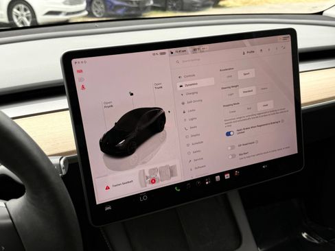 Used 2023 Tesla Model Y Long Range AWD/4WD image 33