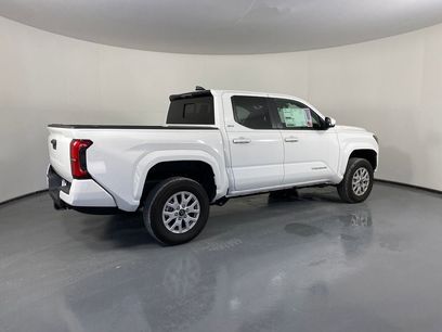 New 2024 Toyota Tacoma SR5 w/ SR5 Upgrade Package