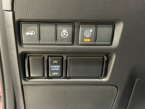Used 2024 Nissan Armada Platinum w/ Captain's Chairs Package AWD/4WD image 34