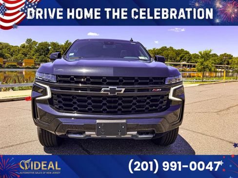 Used 2024 Chevrolet Suburban Z71 AWD/4WD image 3