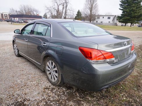 Used 2011 Toyota Avalon image 5