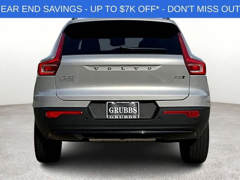 Used 2025 Volvo XC40 B5 Ultra w/ Protection Package Premier image 7