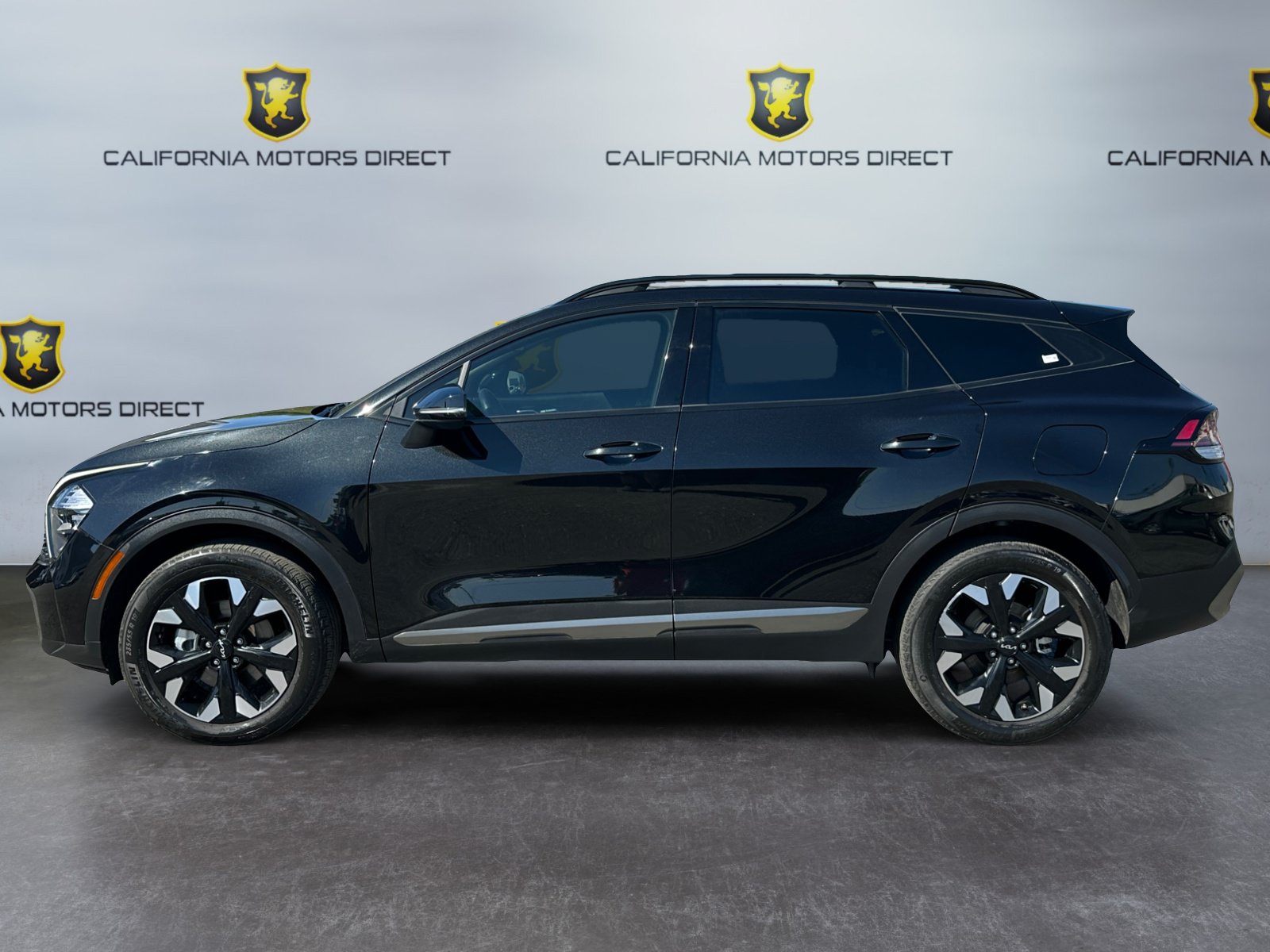 Used 2023 Kia Sportage X-Line AWD/4WD image 2